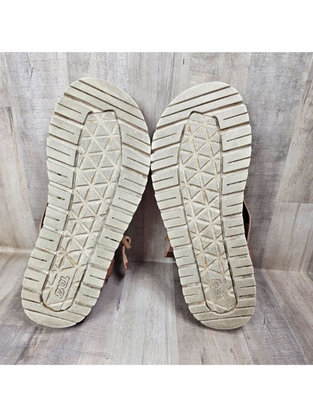 Teva Womans Size 6 Platform Indio Whip Pink Sandals Adjustable Straps - Picture 8 of 10